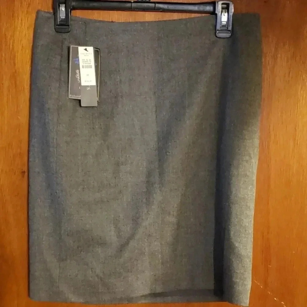‎Talbots Ladies grey Skirt
